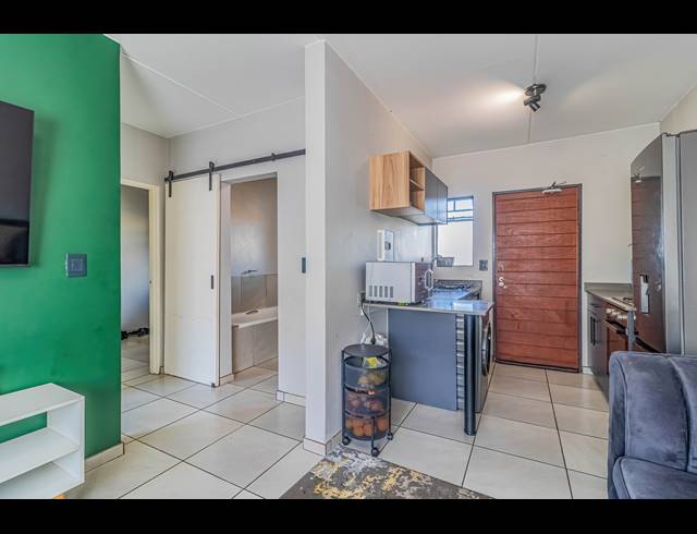 2 BEDROOM APARTMENT FOR SALE IN FLEURHOF